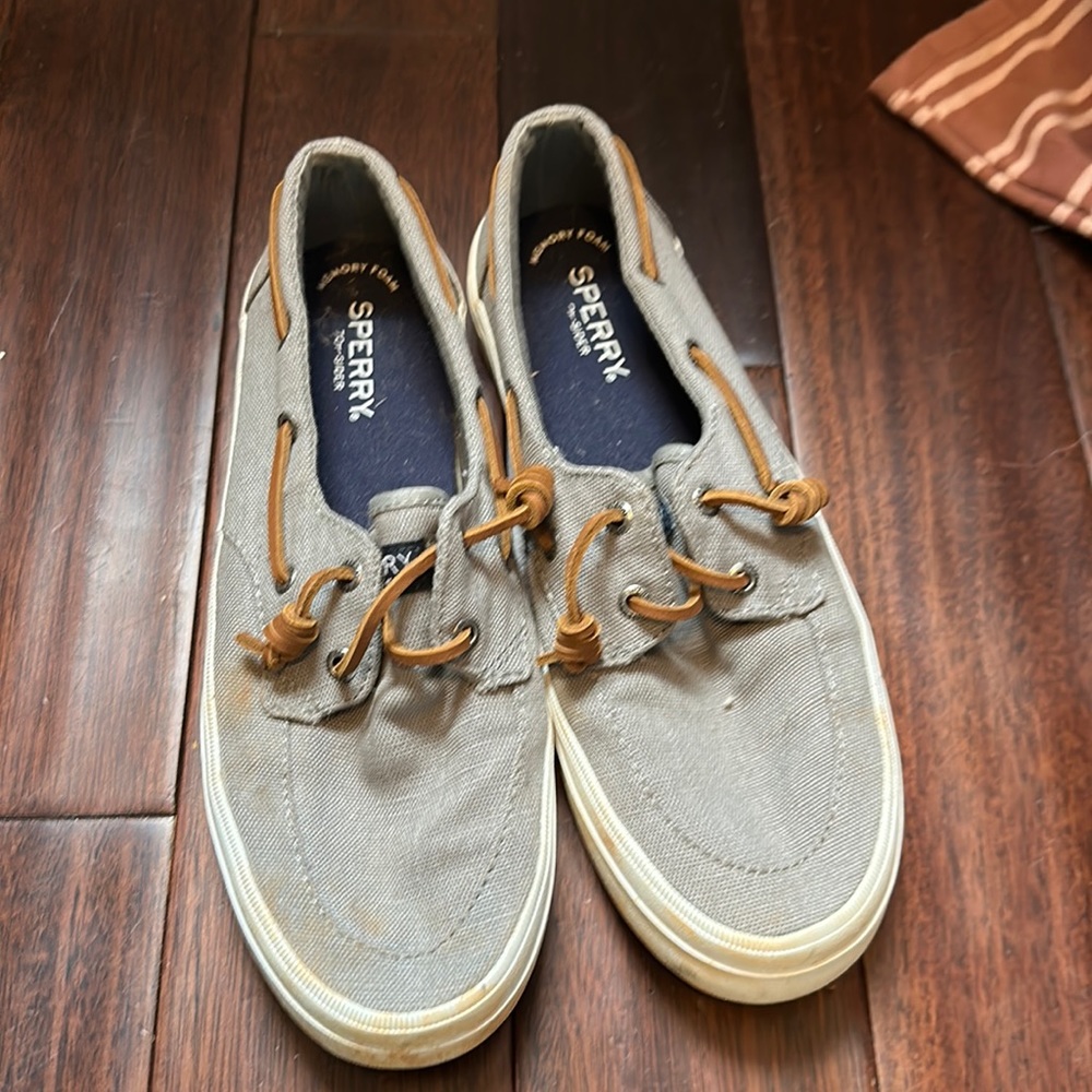 Sperry shoes size 8